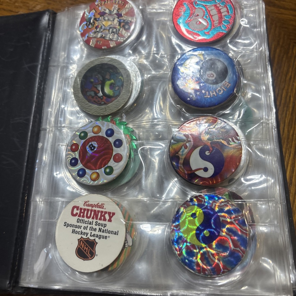 Pog Case And‎ Pogs - Picture 2 of 13